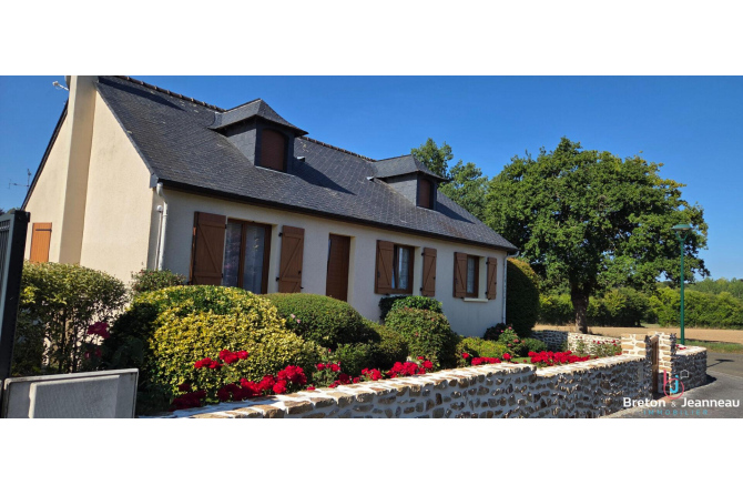 Maison située à 5 mn de LAVAL