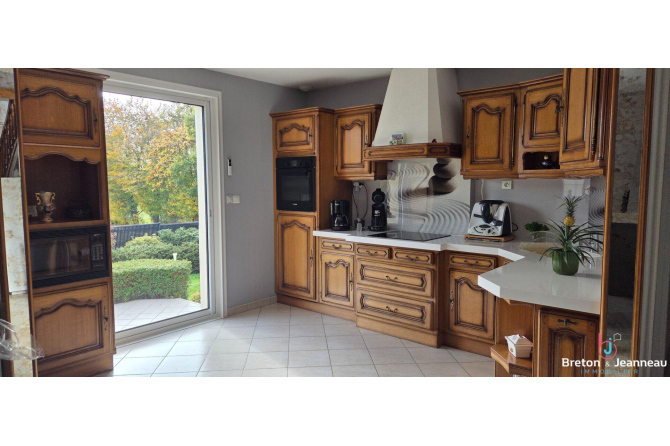 Maison située à 5 mn de LAVAL