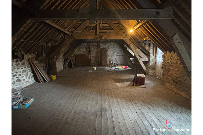 Ensemble immobilier à Ambrières-les-Vallées