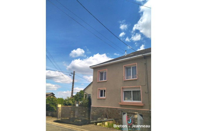 Maison Mayenne 6 pièce(s) 113 m2