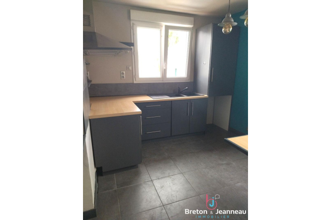 Maison Mayenne 6 pièce(s) 113 m2