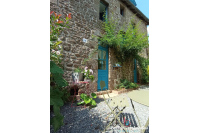 Ensemble immobilier au coeur de Lassay-les-Châteaux