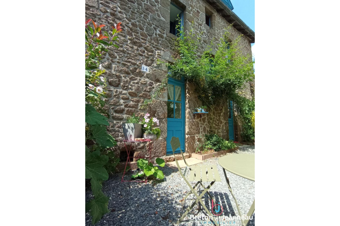 Ensemble immobilier au coeur de Lassay-les-Châteaux