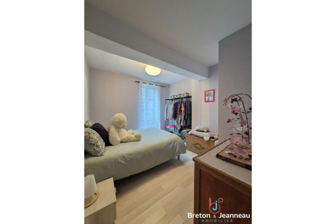 Ensemble immobilier au coeur de Lassay-les-Châteaux