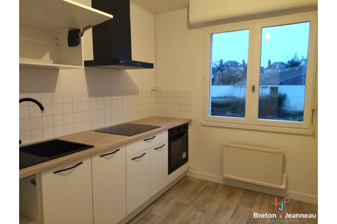 APPARTEMENT F3 à MAYENNE