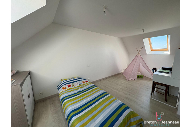 Longère en pierres rénovée sans voisins à Larchamp