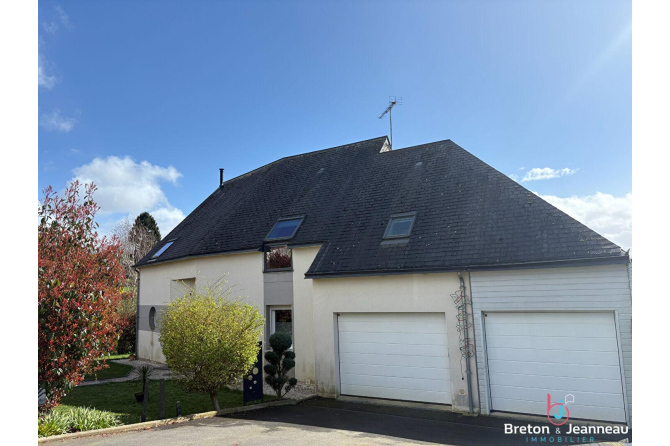 Maison à Saint-Denis-de-Gastines