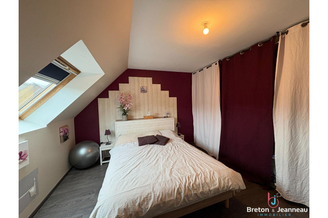 Maison à Saint-Denis-de-Gastines