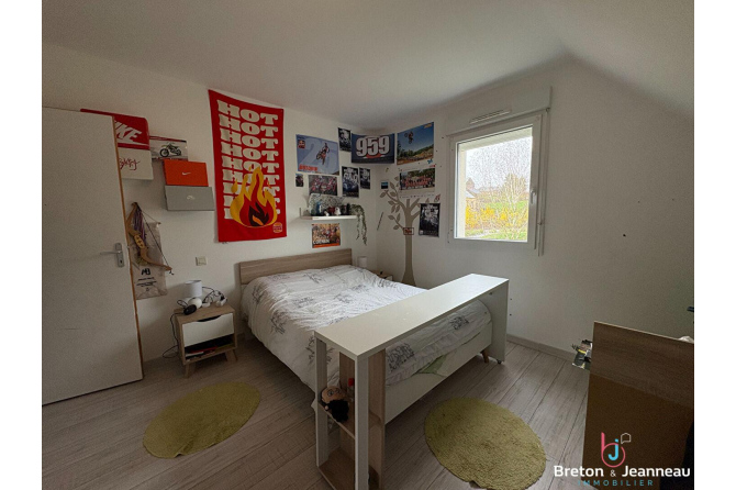 Maison à Saint-Denis-de-Gastines