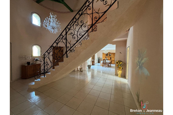 Propriété à Soulgé sur Ouette