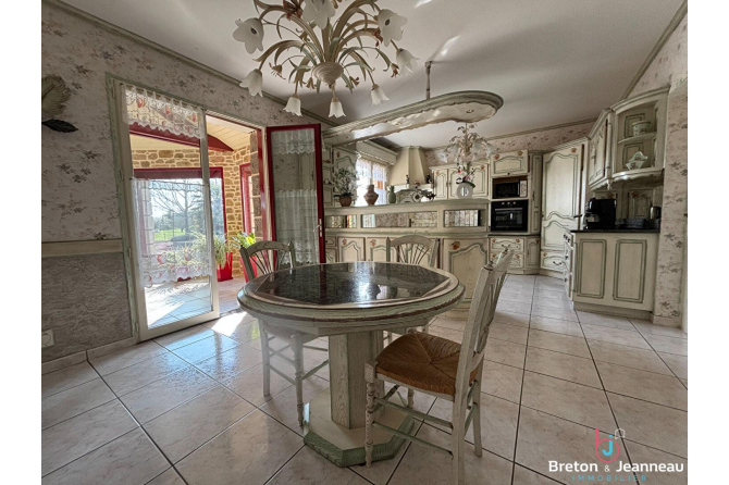 Propriété à Soulgé sur Ouette