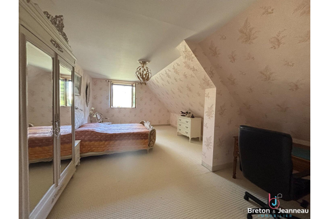 Propriété à Soulgé sur Ouette