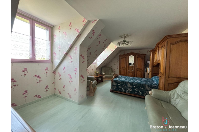 Propriété à Soulgé sur Ouette