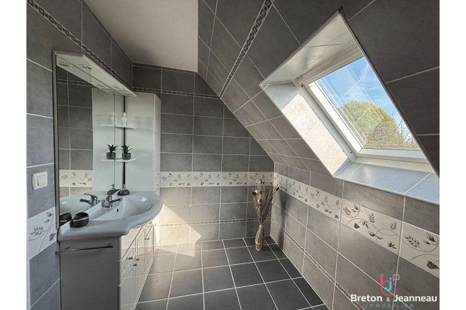 Propriété à Soulgé sur Ouette