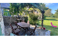 Propriété vue sur la Mayenne à St Jean sur Mayenne