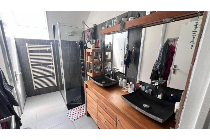 Propriété vue sur la Mayenne à St Jean sur Mayenne