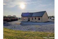 Maison de plain-pied sur 1 ha 74 secteur Evron