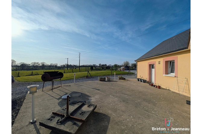 Maison de plain-pied sur 1 ha 74 secteur Evron