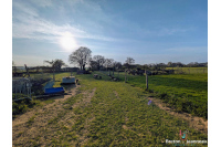 Maison de plain-pied sur 1 ha 74 secteur Evron