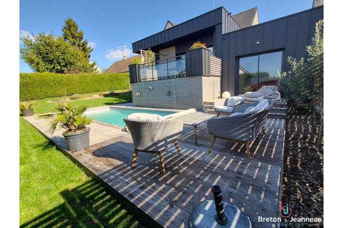 Maison entièrement rénovée avec PISCINE à Mayenne