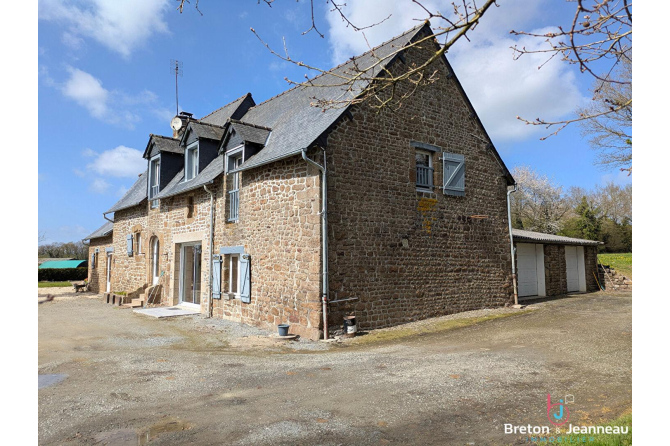 Maison à Saint Denis de Gastines
