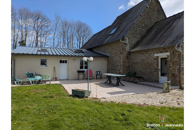 Maison à Saint Denis de Gastines
