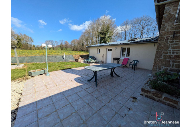 Maison à Saint Denis de Gastines