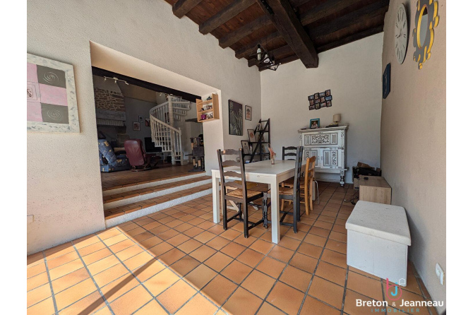 Maison à Saint Denis de Gastines