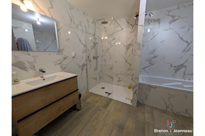 Maison à Saint Denis de Gastines