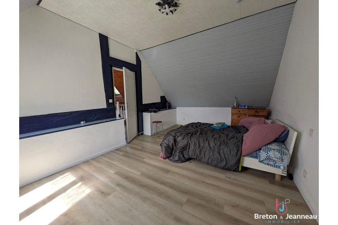 Maison à Saint Denis de Gastines