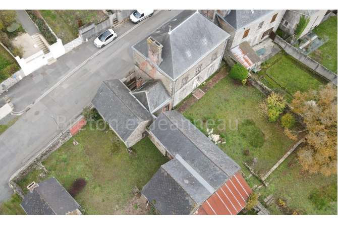 Maison de maître Hardanges 8 pièce(s) 135 m2