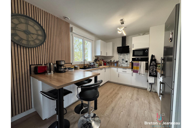 Maison à Quelaines Saint Gault