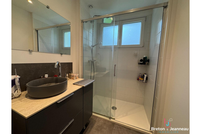 Maison à Quelaines Saint Gault