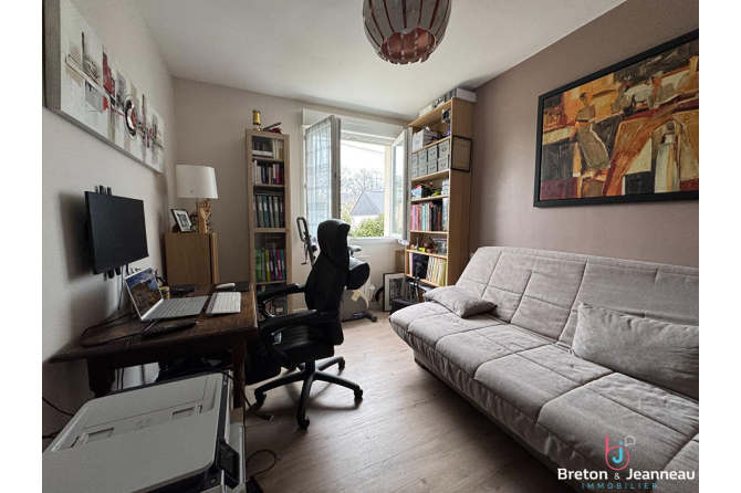 Maison à Quelaines Saint Gault