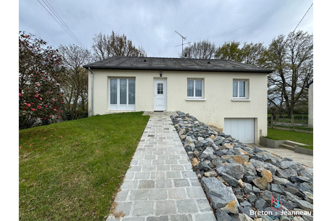 Maison à Quelaines Saint Gault