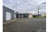 Ensemble entrepôt et  bureaux