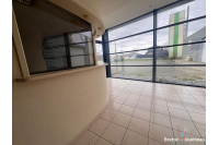 Ensemble entrepôt et  bureaux