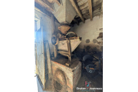 Ancien moulin de caractère sur 6 ha 41 secteur Sainte Suzanne