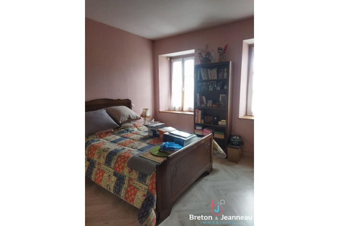 Ensemble immobilier en pierres à Andouillé