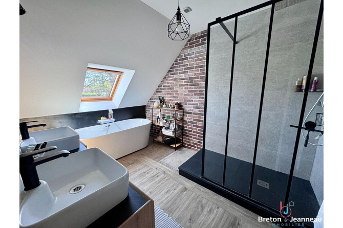 Maison à vendre 5 minutes de Martigné sur Mayenne