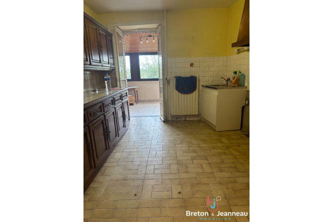 Ensemble immobilier à Ambrières-les-Vallées