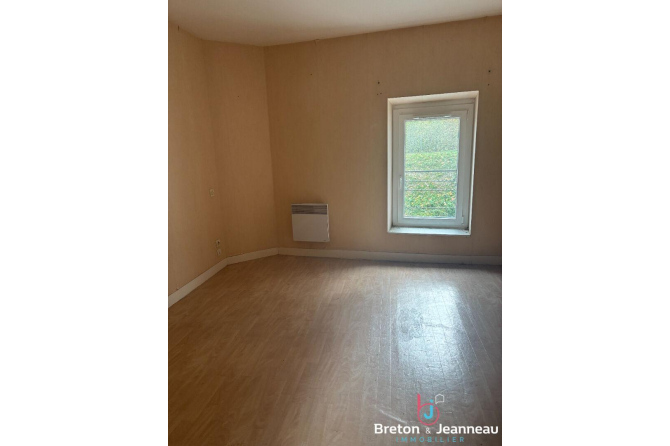 Ensemble immobilier à Ambrières-les-Vallées