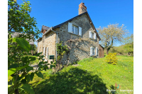 Maison entre Ambrières-les-Vallées et Lassay-les-Châteaux