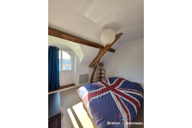 Maison entre Ambrières-les-Vallées et Lassay-les-Châteaux