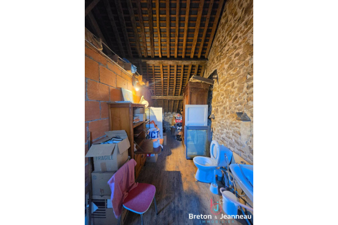 Maison entre Ambrières-les-Vallées et Lassay-les-Châteaux