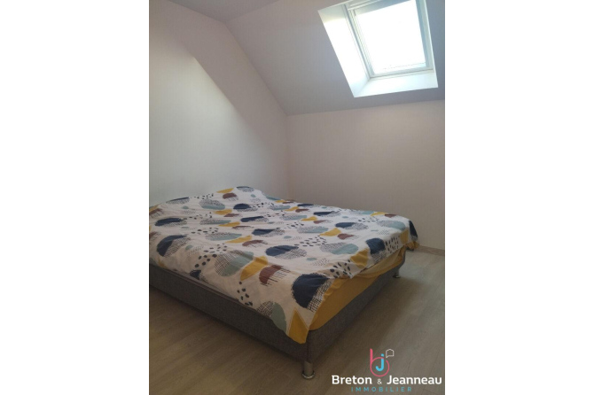 Maison en pierres à Lassay les Châteaux