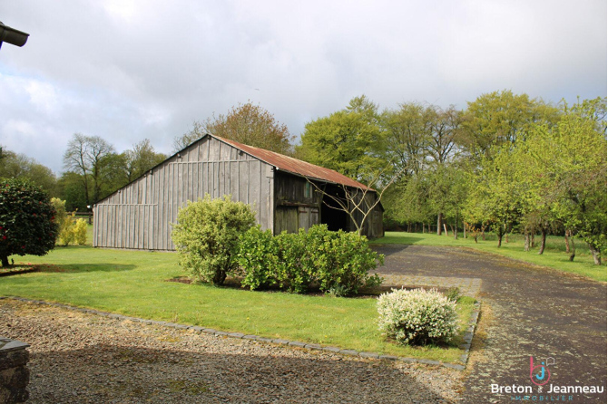 Maison au 1 hectare à La Pellerine