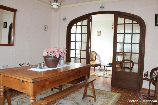 Maison au 1 hectare à La Pellerine