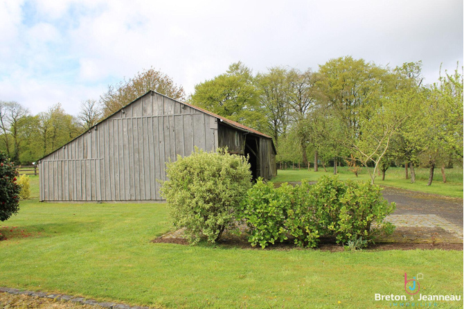 Maison au 1 hectare à La Pellerine