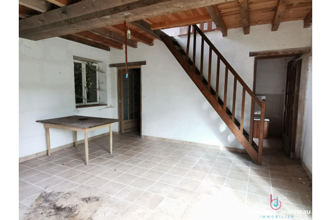 Maison à rénover à Izé